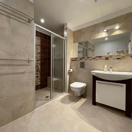 Stella Baltic 33 * Svinoústí